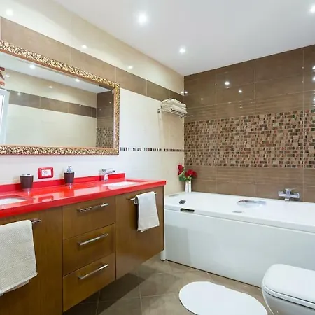 Privatunterkunft Blanca Tenerife - Private - Terrace And Bbq, 5 Minutes From The And Airport